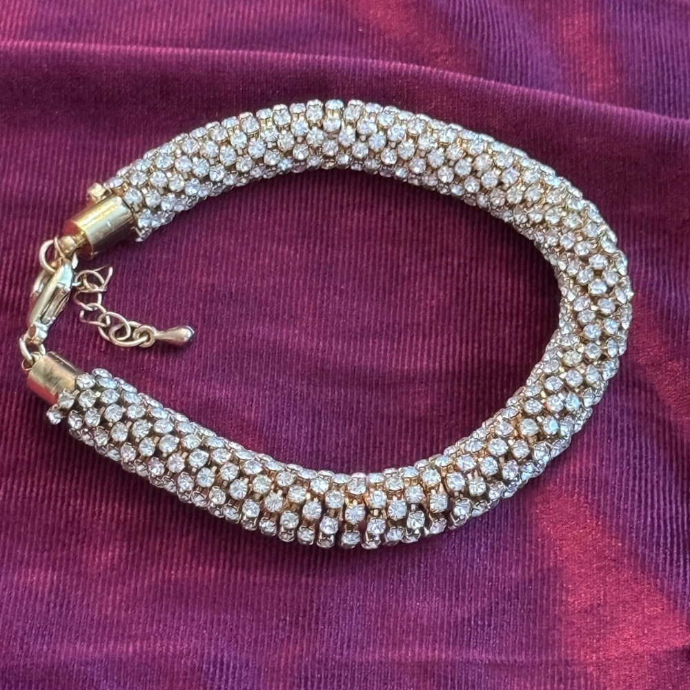 Gold tone rhinestone bracelet NWT